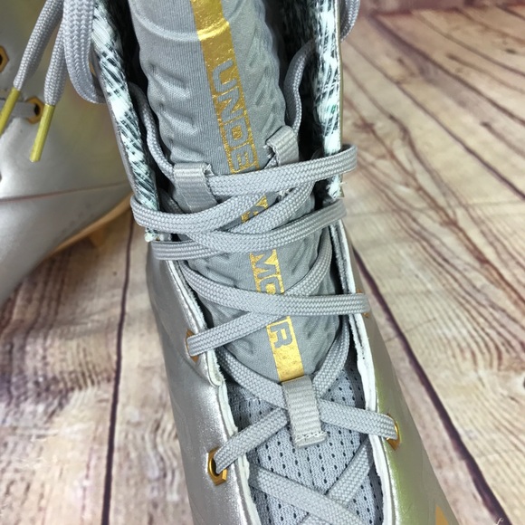 Under Armour UA Highlight MC LE Silver/Gold Cleats - Picture 7 of 7